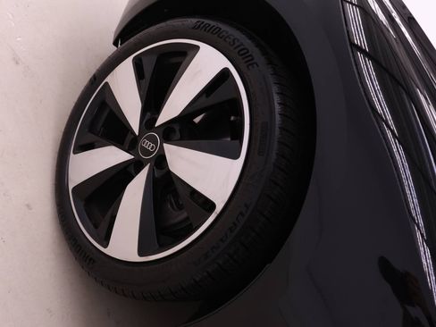 Certified 2025 Audi A5 2.0T Premium w/ Convenience Package image 9