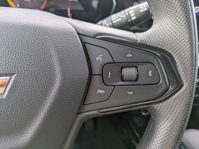 Used 2025 Chevrolet Trax LT FWD image 22