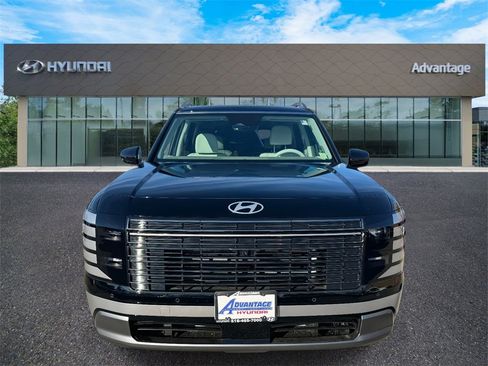 Used 2026 Hyundai Palisade Limited image 2