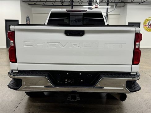 Used 2020 Chevrolet Silverado 2500 LTZ w/ LTZ Plus Package image 11