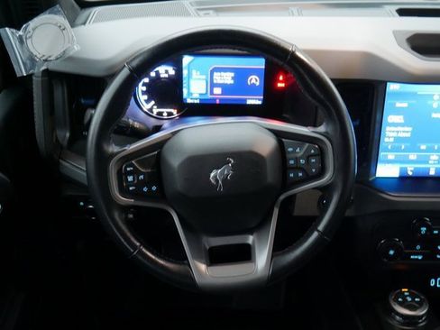 Used 2024 Ford Bronco Black Diamond image 13