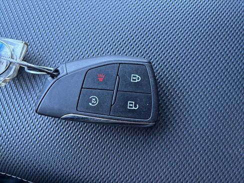 Used 2025 Chevrolet Equinox LT image 22