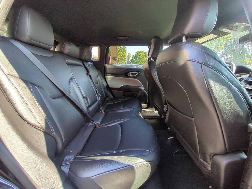 Used 2025 Jeep Compass Limited AWD/4WD image 29