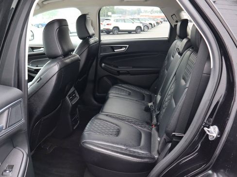 Used 2024 Ford Edge Titanium AWD/4WD image 5