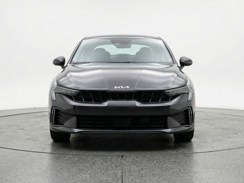 Used 2025 Kia K5 LXS FWD image 2
