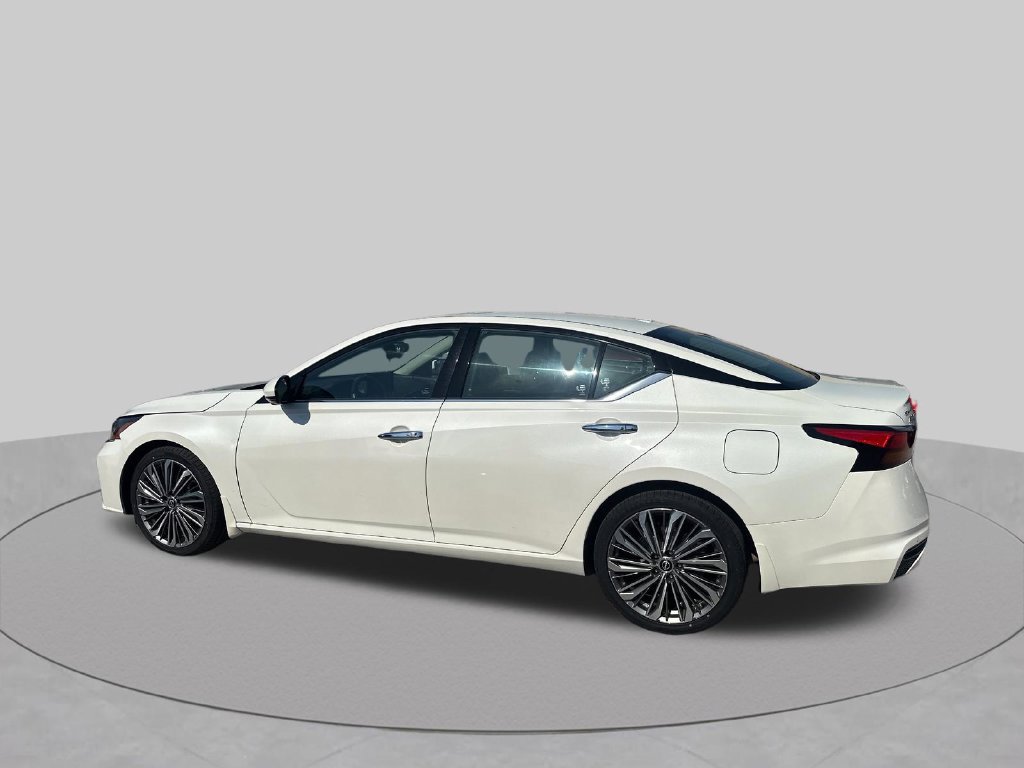 Certified 2024 Nissan Altima 2.5 SL FWD image 35