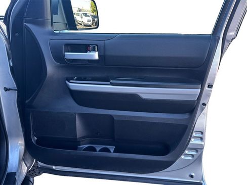 Used 2021 Toyota Tundra SR5 AWD/4WD image 18