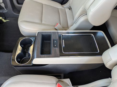 Used 2023 Lincoln Aviator Reserve w/ Equipment Group 201A image 18