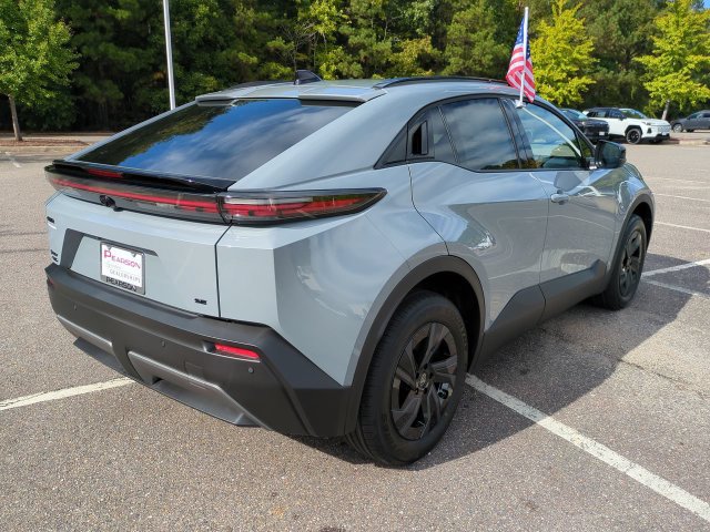 New 2027 Toyota C-HR w/ ALL Weather Mat Package (TMS) AWD/4WD image 4