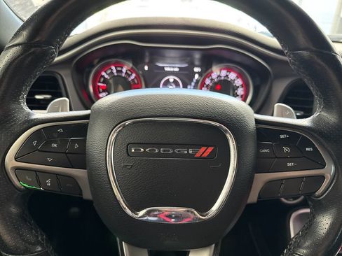 Used 2019 Dodge Challenger R/T RWD image 21