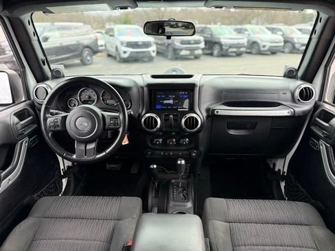Used 2011 Jeep Wrangler Rubicon w/ PWR Convenience Group AWD/4WD image 2