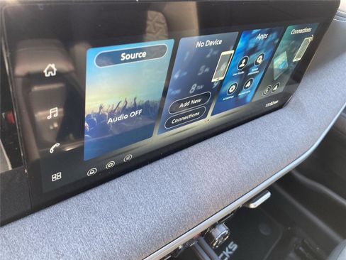 New 2026 Nissan Kicks SV w/ Illumination Package image 13