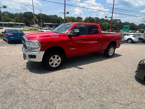 Used 2024 RAM 2500 Big Horn AWD/4WD image 36