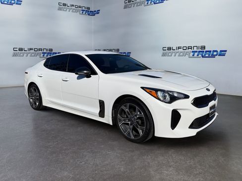 Used 2020 Kia Stinger GT-Line image 3