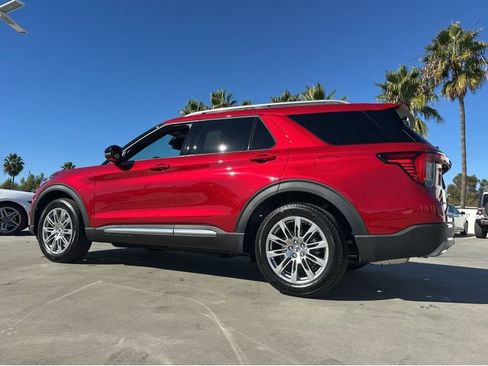 New 2026 Ford Explorer Platinum image 4