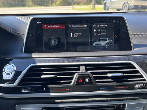 Used 2018 BMW 750i xDrive 750i xDrive image 37