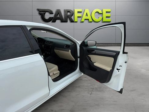 Used 2017 Volkswagen Jetta SE FWD image 21