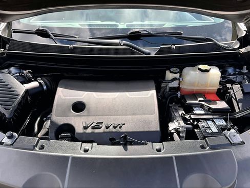 Used 2019 Chevrolet Traverse Premier w/ Driver Confidence II Package image 32