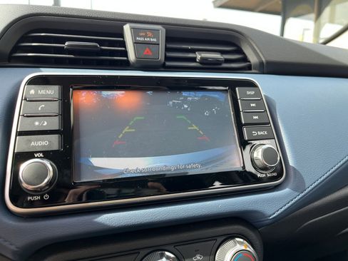 Used 2025 Nissan Versa SV image 24