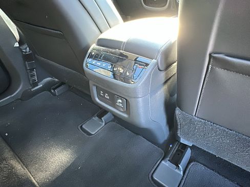 Certified 2025 INFINITI QX60 Sensory image 26