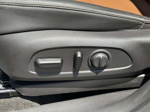 Used 2020 Buick Encore GX Essence FWD image 11