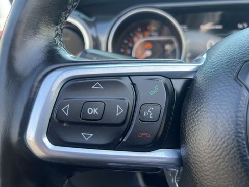 Used 2020 Jeep Wrangler Unlimited Sahara AWD/4WD image 34