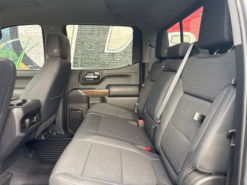 Used 2019 Chevrolet Silverado 1500 LT Trail Boss AWD/4WD image 23