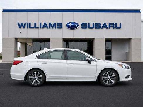 Used 2017 Subaru Legacy 2.5i Limited AWD/4WD image 9