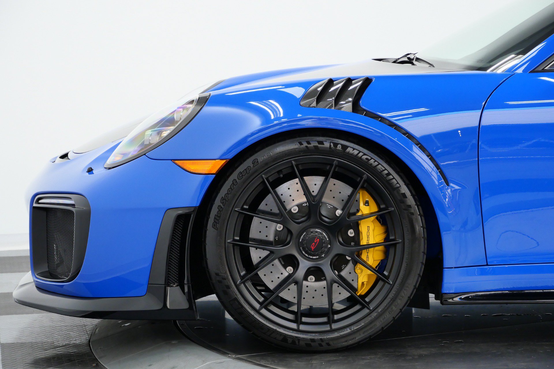 Used 2019 Porsche 911 GT2 RS RWD image 66