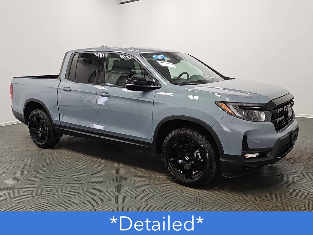 Used 2025 Honda Ridgeline Black Edition image 2