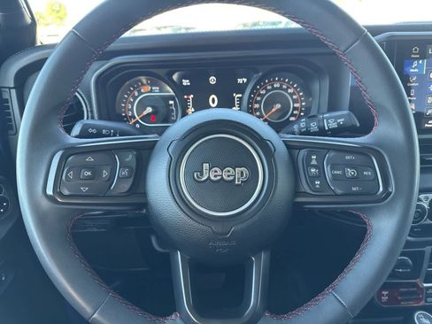 Used 2025 Jeep Wrangler Rubicon image 27