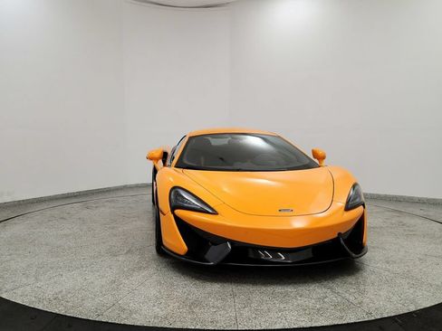 Used 2016 McLaren 570S Coupe RWD image 8
