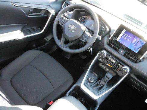 Certified 2025 Toyota RAV4 LE image 9