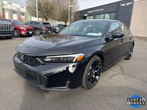 Used 2025 Honda Civic Sport image 3