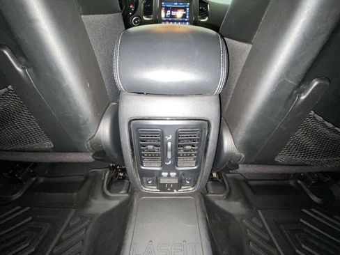 Used 2019 Dodge Durango R/T RWD image 29
