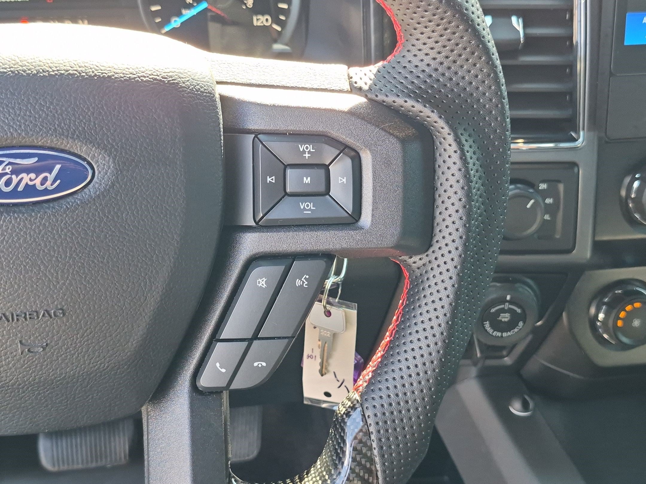 Used 2020 Ford F150 XLT w/ Equipment Group 302A Luxury AWD/4WD image 18