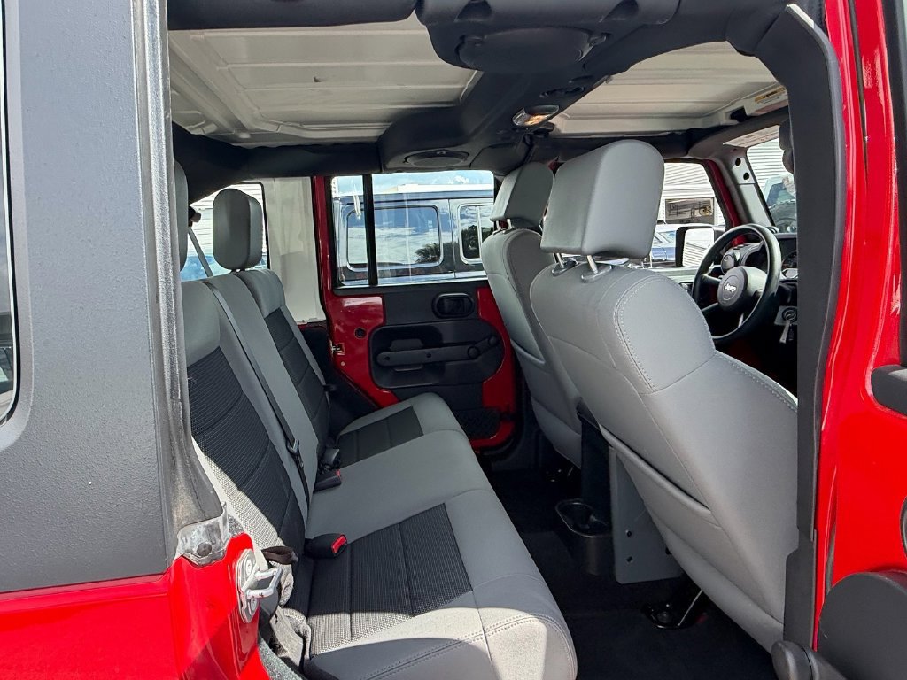 Used 2010 Jeep Wrangler Unlimited Sport AWD/4WD image 17