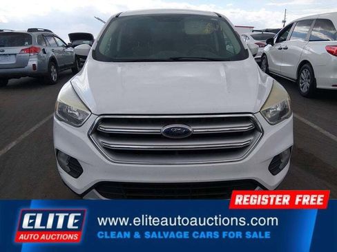 Used 2017 Ford Escape SE FWD image 12