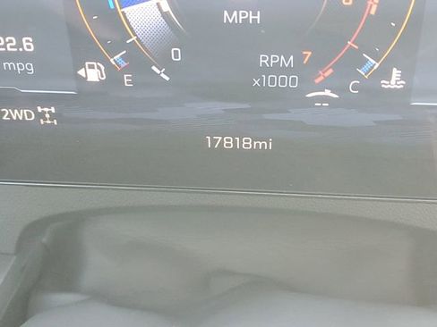 Certified 2026 Chevrolet Traverse LT w/ Driver Confidence Package AWD/4WD image 23