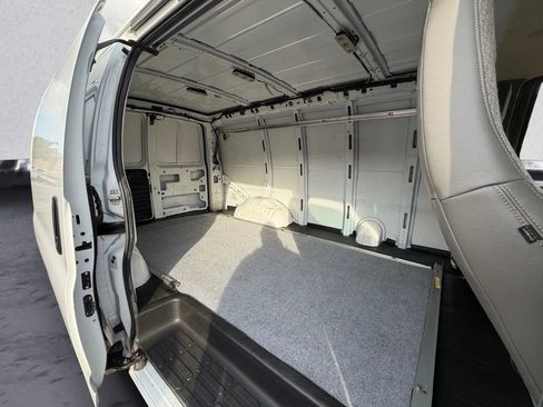 Used 2020 Chevrolet Express 2500 w/ Driver Convenience Package image 26