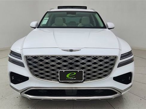 Used 2025 Genesis GV80 3.5T Prestige image 2