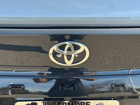 Certified 2025 Toyota Camry SE w/ Convenience Package image 50