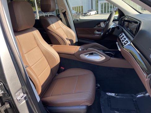 New 2026 Mercedes-Benz GLS 450 4MATIC image 48