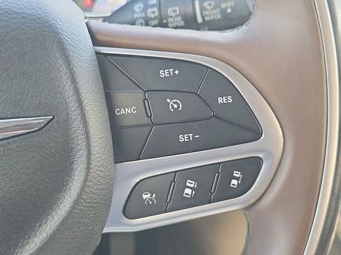 Used 2018 Chrysler Pacifica Limited w/ Advanced Safetytec Group image 27