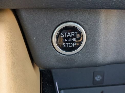 Used 2023 Nissan Rogue Platinum w/ Platinum Premium Package image 31