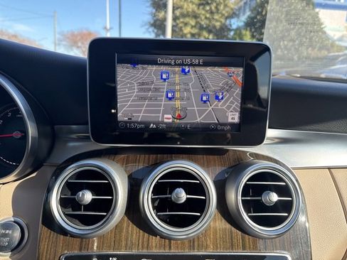 Used 2017 Mercedes-Benz C 300 4MATIC Sedan image 26