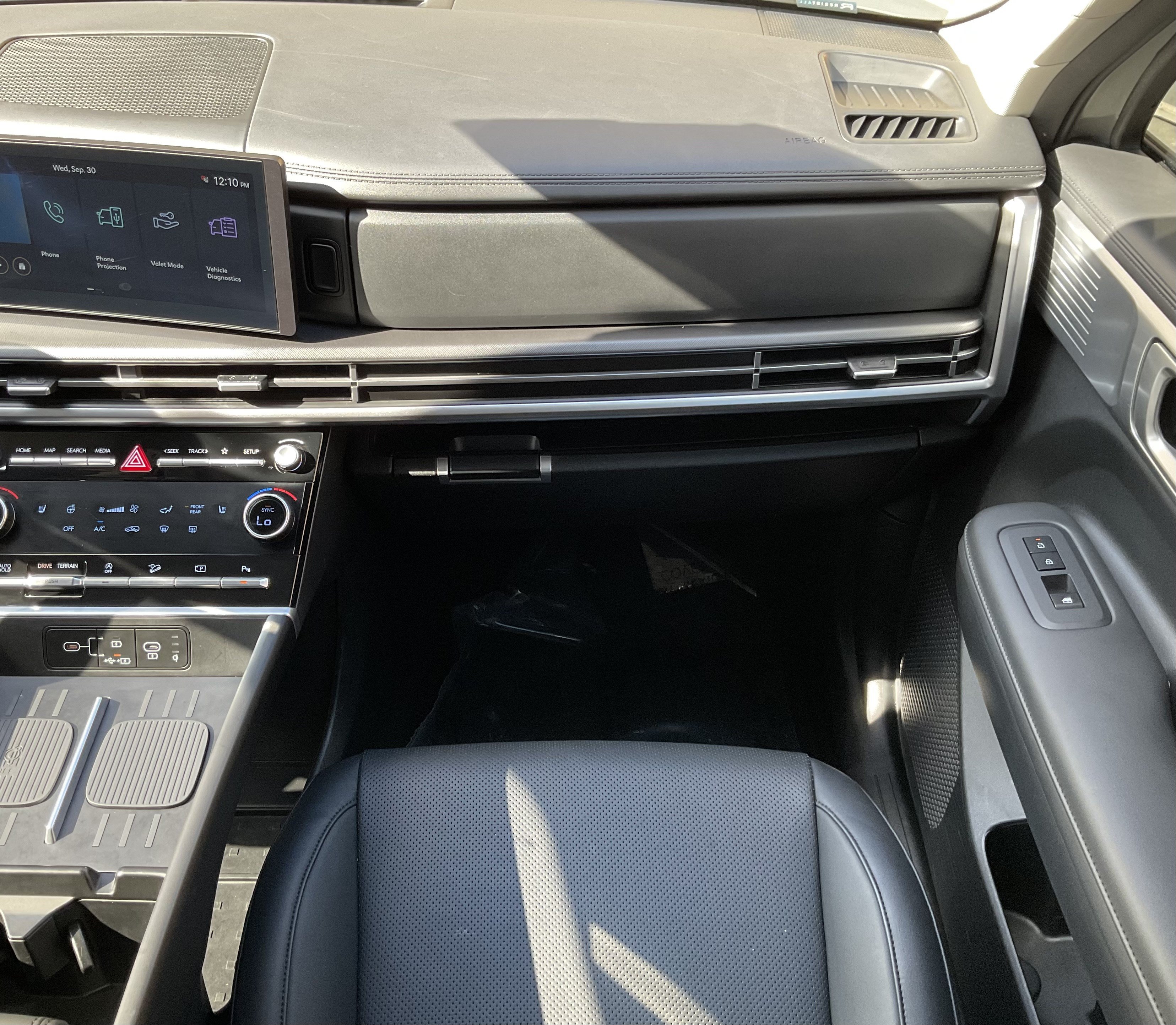 Used 2025 Hyundai Santa Fe XRT AWD/4WD image 25
