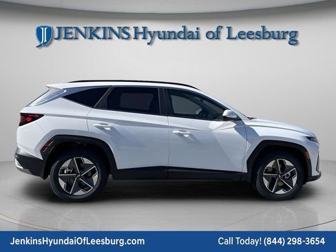 New 2026 Hyundai Tucson SEL image 3