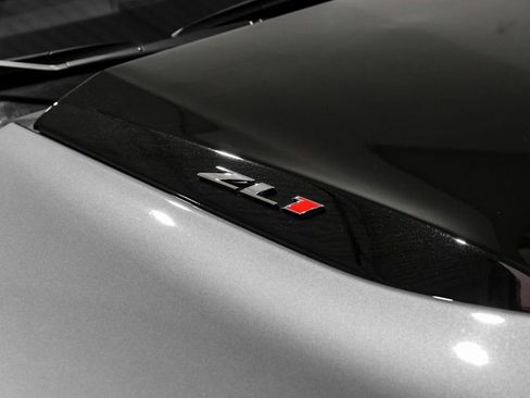 Used 2020 Chevrolet Camaro ZL1 image 42