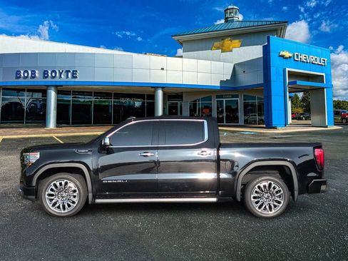 Used 2023 GMC Sierra 1500 Denali Ultimate AWD/4WD image 7